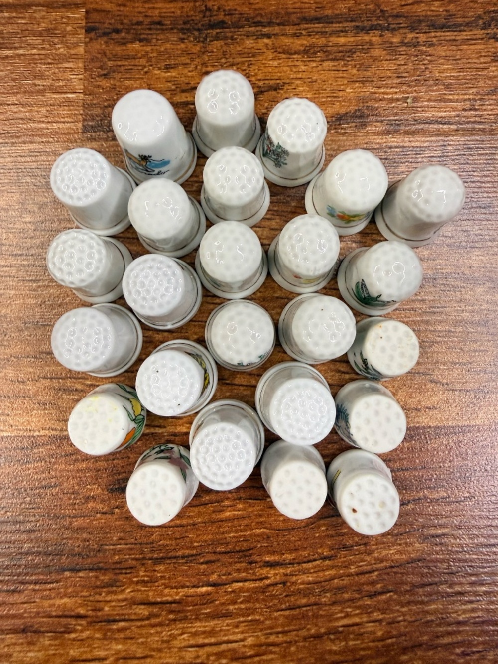 Vintage Thimbles Lot (25) - Picture 9 of 14